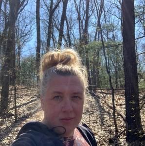 Meet your Posher, Dina